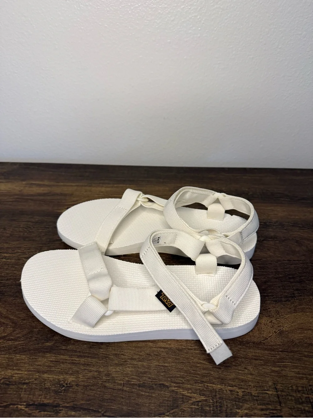 Teva Original Universal White Sandal Women’s Size 8